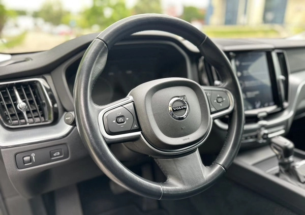 Volvo XC 60 cena 118900 przebieg: 118000, rok produkcji 2018 z Kożuchów małe 742